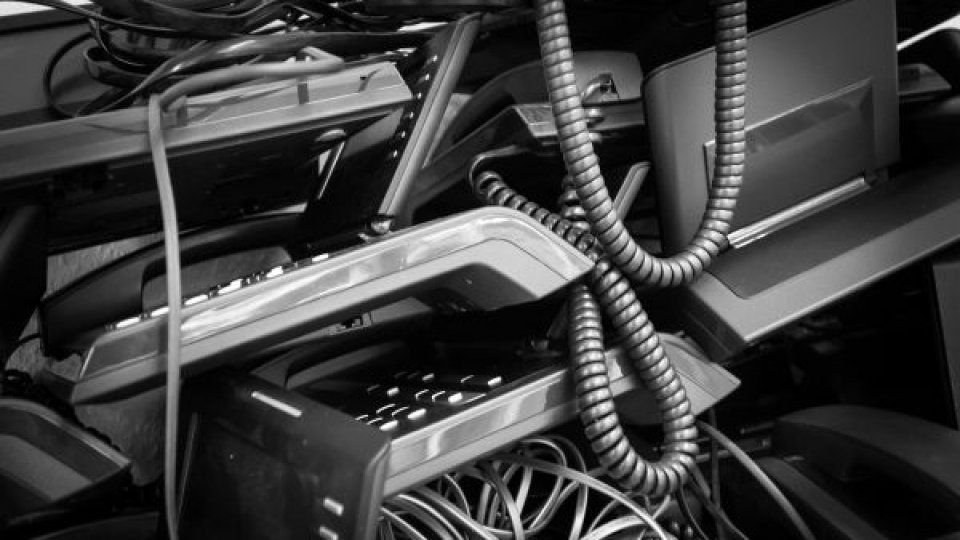 Românii generează 100.000 de tone de deşeuri electronice pe an ş doar 35% sunt reciclate