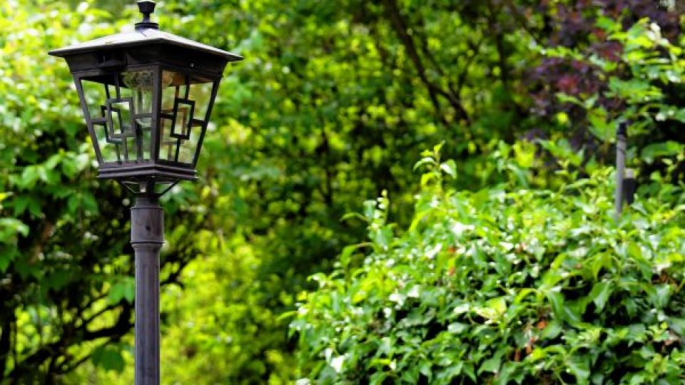 Iluminatul stradal în Giurgiu va fi reabilitat printr-un proiect pentru reducerea gazelor cu efect de seră