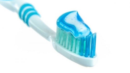 Ingrediente din pasta de dinți care pot fi periculoase