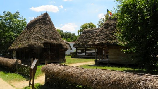 Numeroase evenimente prilejuite la Ziua Muzeului Satului din Capitală
