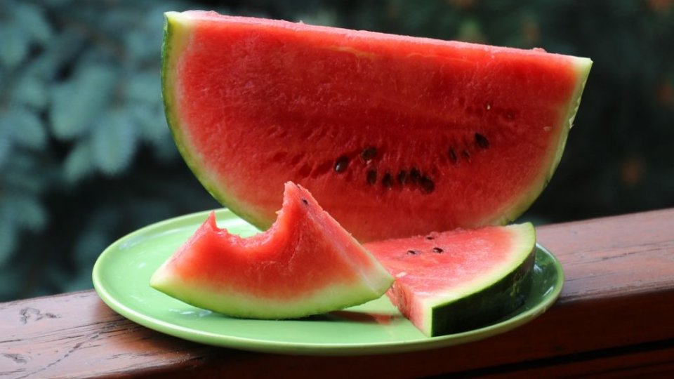Sunt bune pentru consum seminţele de pepene verde?