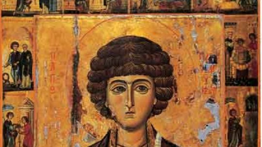 Procesiune religioasă cu moaştele Sfântului Pantelimon, la Constanţa