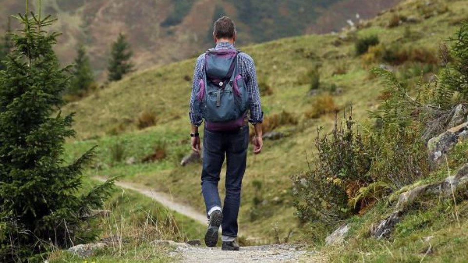 Accesul la Lacul Sf Ana, interzis cu bagaje, pentru descurajarea celor care fac picnic în pădure