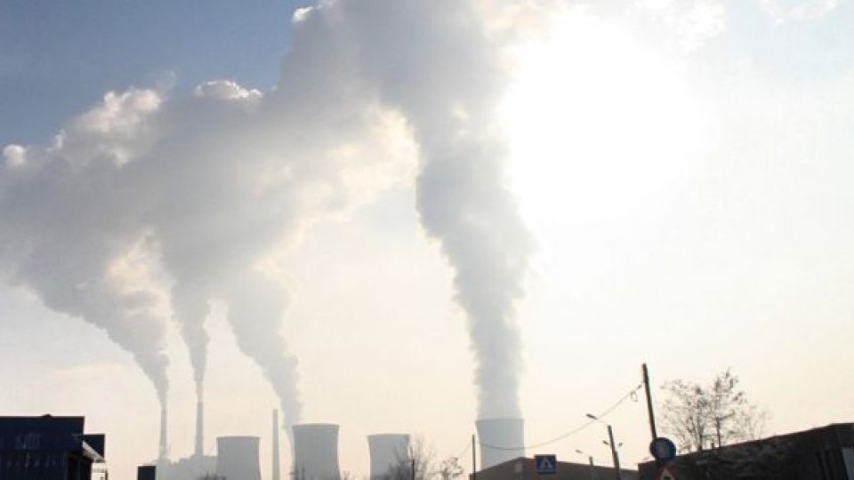 Majoritatea românilor consideră poluarea o problemă majoră în România