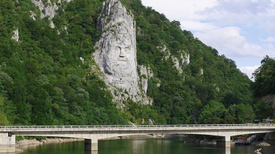 Debitul Dunării la intrarea în ţară, în scădere în zilele următoare până la 8.200 mc/s