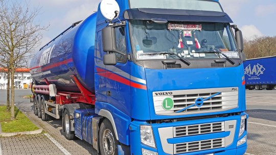 Patru transporturi de deşeuri, în total 67 de tone, oprite să intre în România