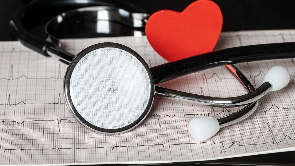 INSP derulează o campanie de informare, educare şi conştientizare cu privire la factorii de risc pentru bolile cardiovasculare