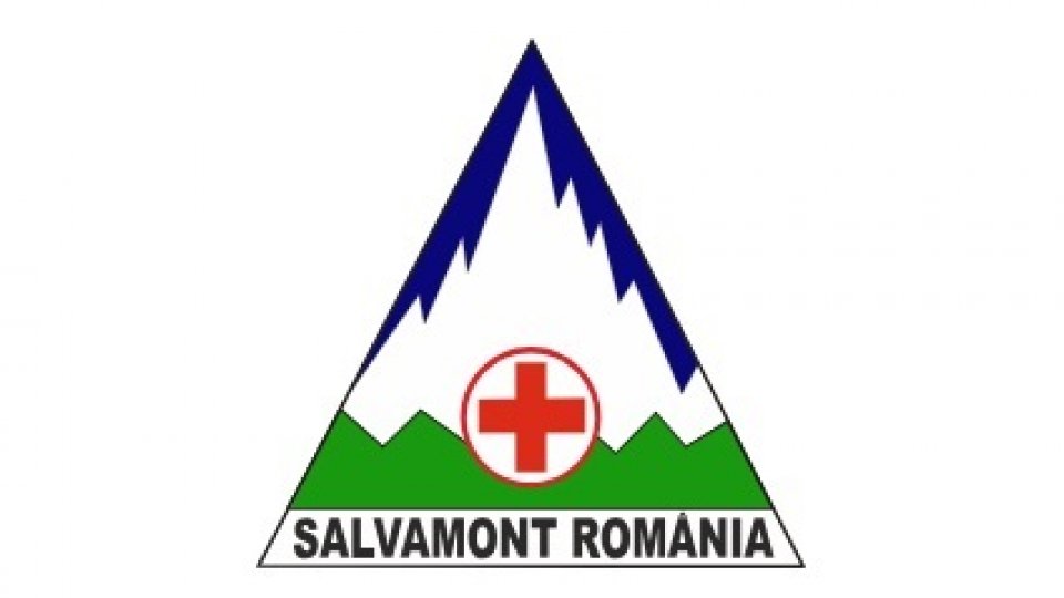 Salvamontiştii din Sinaia au intervenit pentru salvarea unei persoane care a urcat pe munte cu bicicleta şi a rămas blocată în zona Blana
