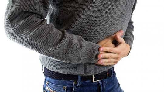 Cele 4 probleme digestive principale care vă dau dureri de burtă