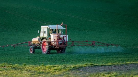 Miniştrii Agriculturii cer UE să majoreze subvenţiile într-un moment în care fermierii protestează