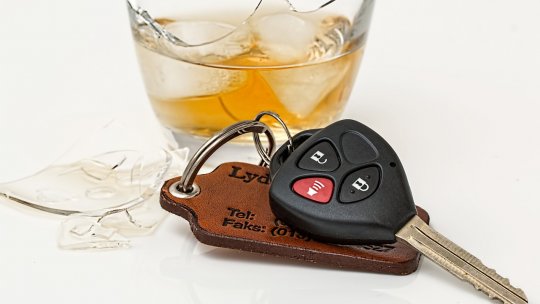 Şoferiţă cu o alcoolemie record, depistată la o razie nocturnă a poliţiştilor