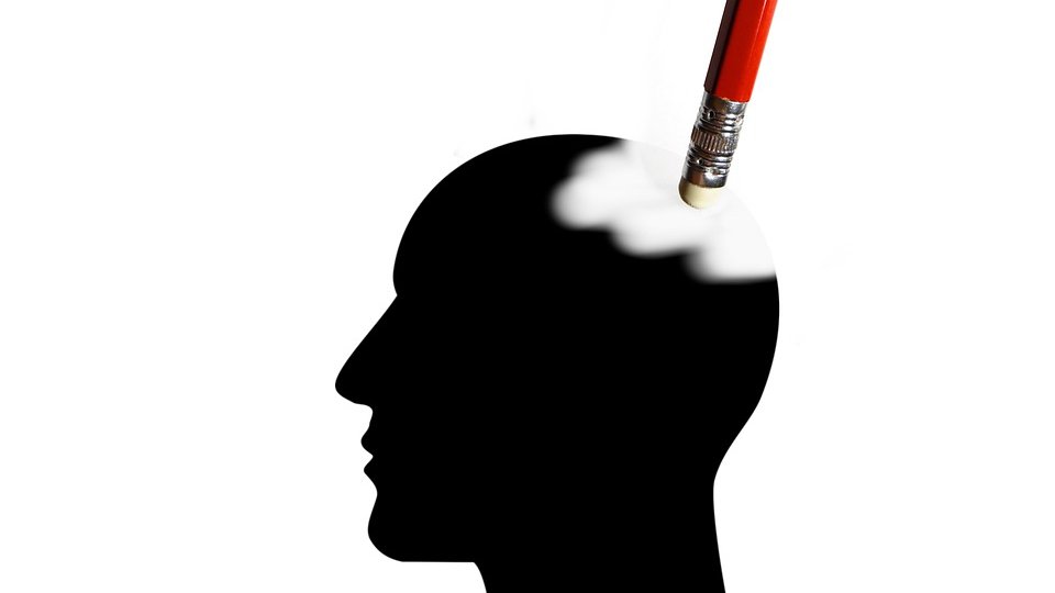 Acest fenomen biologic din organism ar putea face ca unele persoane să dezvolte boala Alzheimer