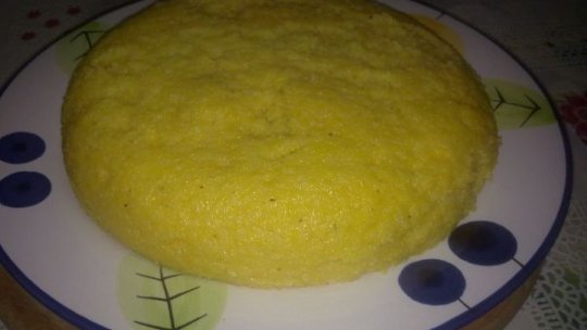 Gusturi autentice din inima țării: Mămăliga 'tocșită' și prăjitura din mălai de la Sânpetru de Câmpie