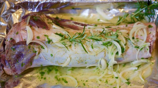 Picior de miel à la boulangère, pentru masa de Paști