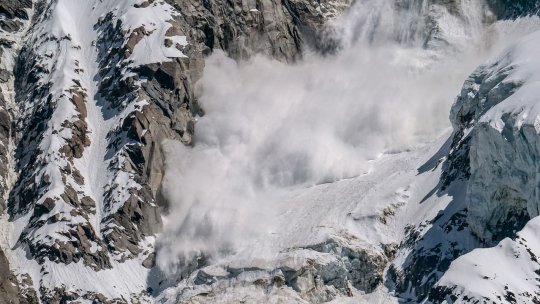 Protecție avansată în zonele montane: Cum ne poate ajuta inteligența artificială să anticipăm avalanșele