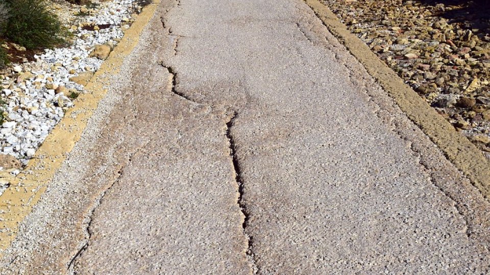 Vâlcea: Conducerea Consiliului Judeţean anunţă că va redeschide 'Drumul Oaselor' cu fonduri proprii