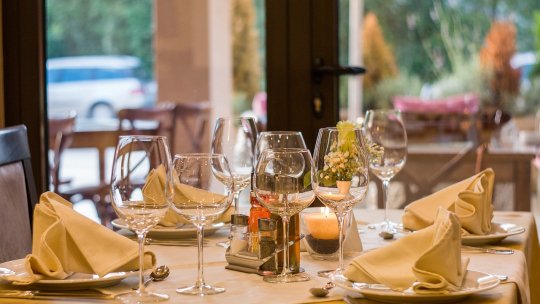 Premieră în România: Restaurantele pot implementa aplicaţia 'Ospătar de la Distanţă' pentru a suplini lipsa de personal