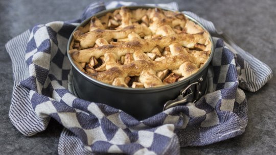 Rețeta zile: Clafutis cu pește și mazăre