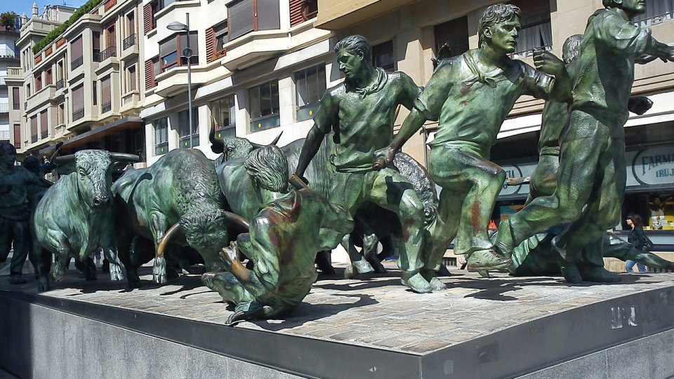 Cel puţin 6 răniţi în a doua zi a curselor cu tauri de la Pamplona