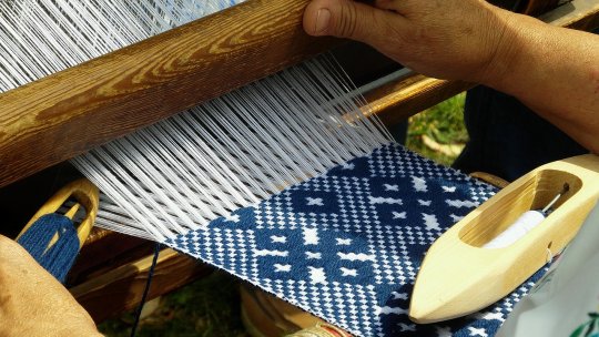 Zeci de meşteri populari participă la târgul organizat cu ocazia Zilelor Municipiului Brăila