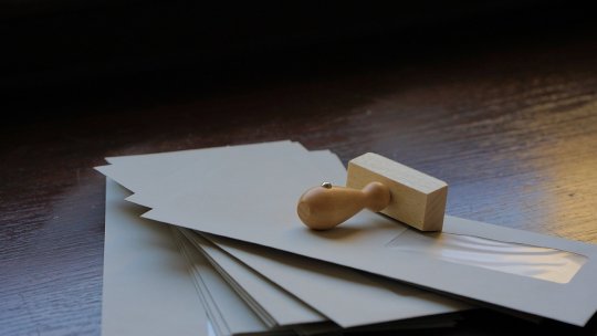Poşta Română a început distribuirea deciziilor de recalculare a pensiilor