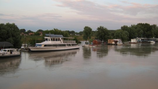 Tulcea: Nivelul Dunării a scăzut sub 100 de centimetri; autorităţile au avizat navigatorii să coreleze încărcăturile