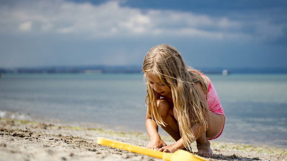 Se poate face din nou baie în mare, la Vadu şi la Corbu