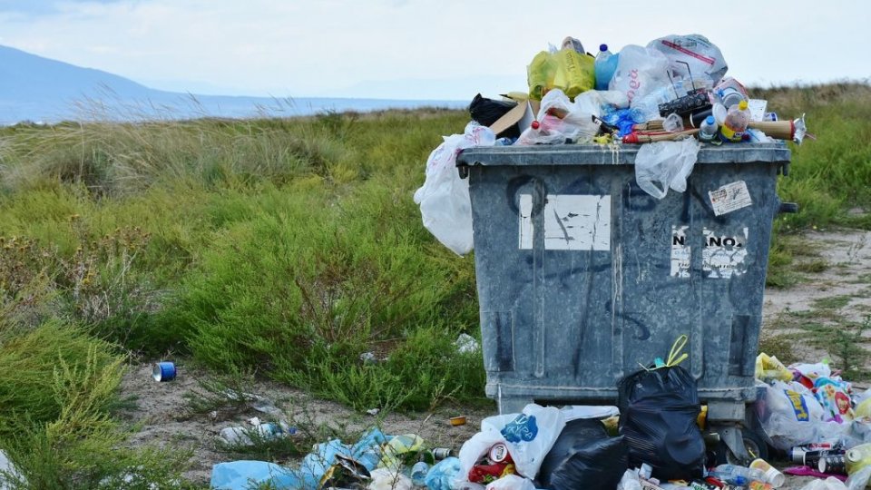 Colectarea selectivă a gunoiului devine obligatorie în Râmnicu Vâlcea