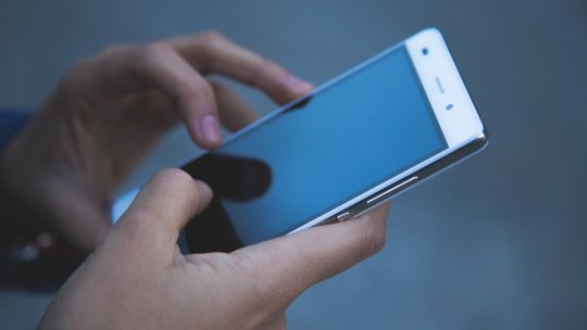 Mureş: Amenzi pentru un instructor de schi şi o mamă, după ce doi copii au alertat din joacă 112