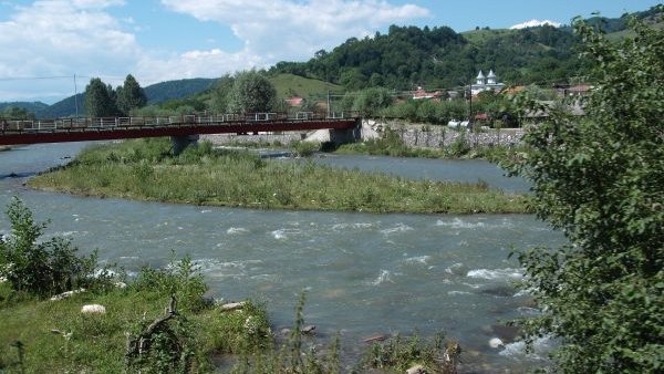 Avertizare de viituri puternice emisă pentru marți și miercuri