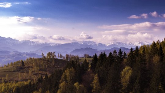 După frig și ploi, urmează o încălzire semnificativă în toată țara. Maxime de toamnă blândă în întreaga țară