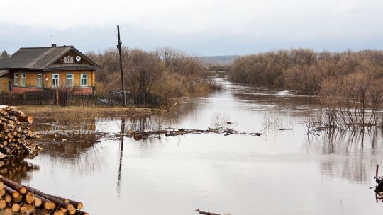 România, sub efectele vremii nefavorabile: Intervenţii în zeci de localităţi