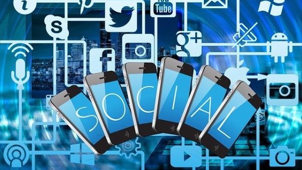 Rețelele sociale ne izolează în bule informaționale care ne modelează gândirea