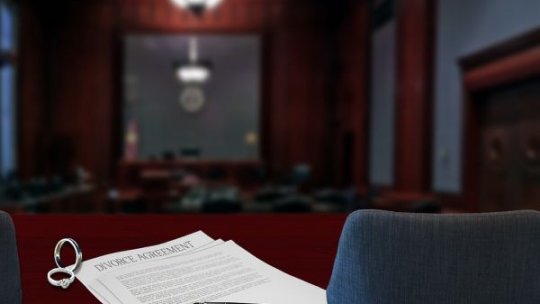 Victimele abuzurilor în familie pot divorţa gratuit – Nouă măsură adoptată de deputaţi