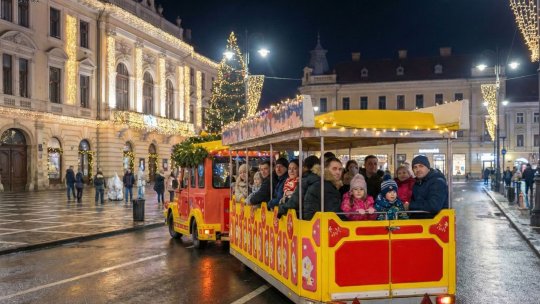 Trenulețul lui Moș Crăciun pornește gratuit la drum prin Piatra-Neamț
