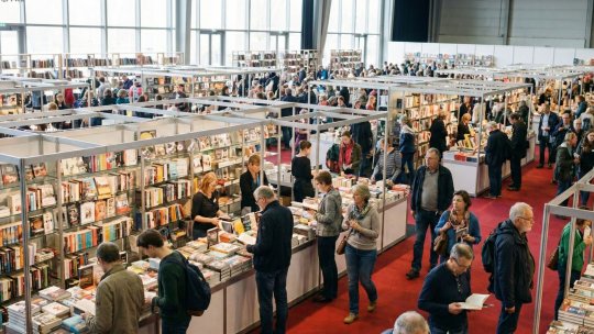 Editurile din România și din străinătate își prezintă noutățile la Gaudeamus