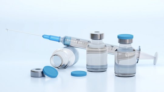 Vaccinurile pe care trebuie să le faceți după 50 de ani