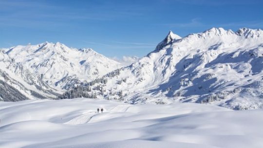 Ger extrem în Munții Rodnei, cu temperaturi de aproape -20°C și strat de jumătate de metru de zăpadă