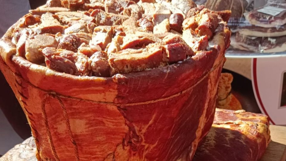 Produse tradiționale românești. O misiune a producătorilor de a păstra tradiția în fața modernității