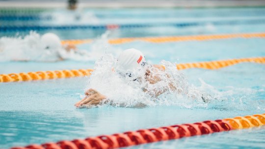 Înot: David Popovici a câştigat titlul naţional şi la 200 m liber