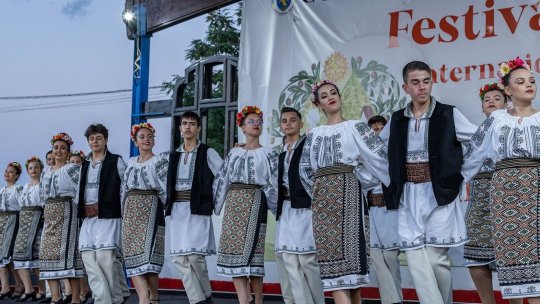 Ediție jubiliară la Festivalul „Carpați”, care celebrează jumătate de secol de folclor