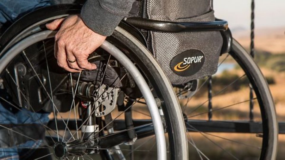 Nouă lege: Autoritățile, obligate să creeze facilități sportive pentru persoanele cu handicap