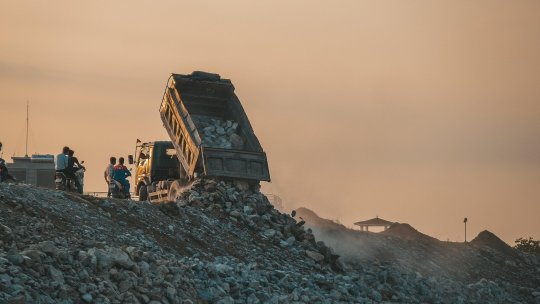 Amenzi de 1,8 milioane de lei la gropile de gunoi; în top se află Supercom Aninoasa şi Eco Sud Ilfov şi Teleorman