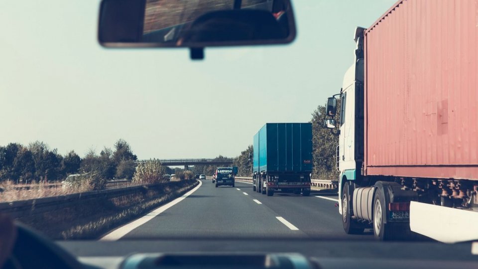Șoferii vor plăti mai mult pentru rovinietă de la 1 septembrie, conform unui nou proiect