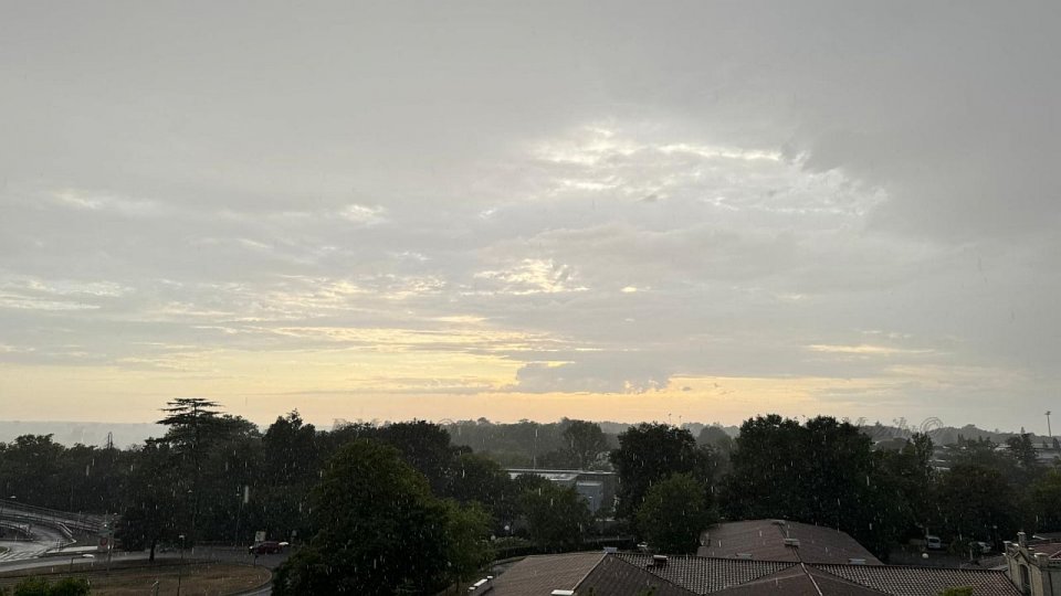 Meteorologii anunță vânt puternic în 11 județe din România, de sâmbătă seara