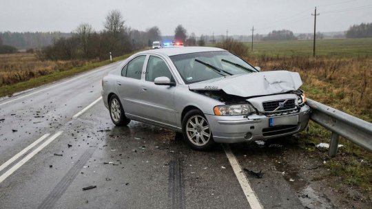 Trafic rutier afectat pe DN 5, după un accident în care au fost rănite două persoane