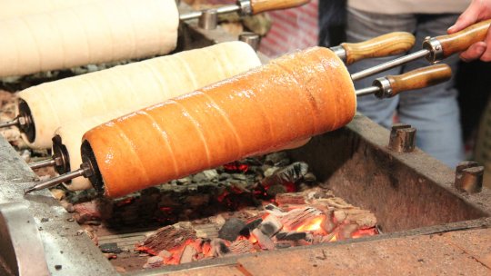 Harghita își promovează identitatea culinară prin kürtőskalács și mâncăruri pe bază de cartofi