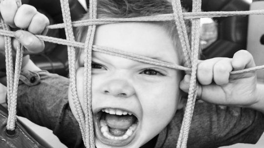 Violența juvenilă și răspunderea penală a minorilor, în dezbatere publică. Ce spune legea și ce ar putea urma