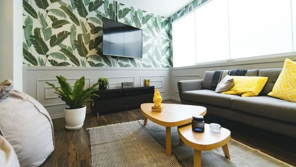 Cum să transformi o locuință aglomerată într-un spațiu aerisit și funcțional