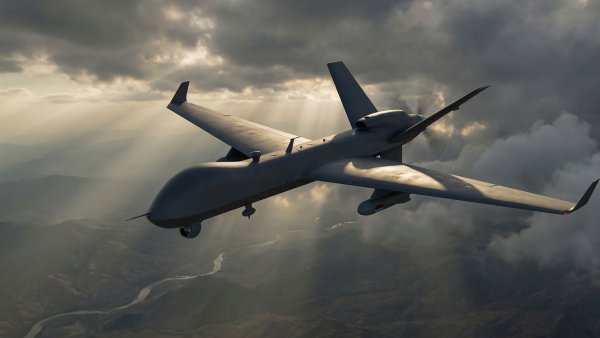 Drone observate din nou lângă spațiul aerian al României, mesaj RO-ALERT pentru populație